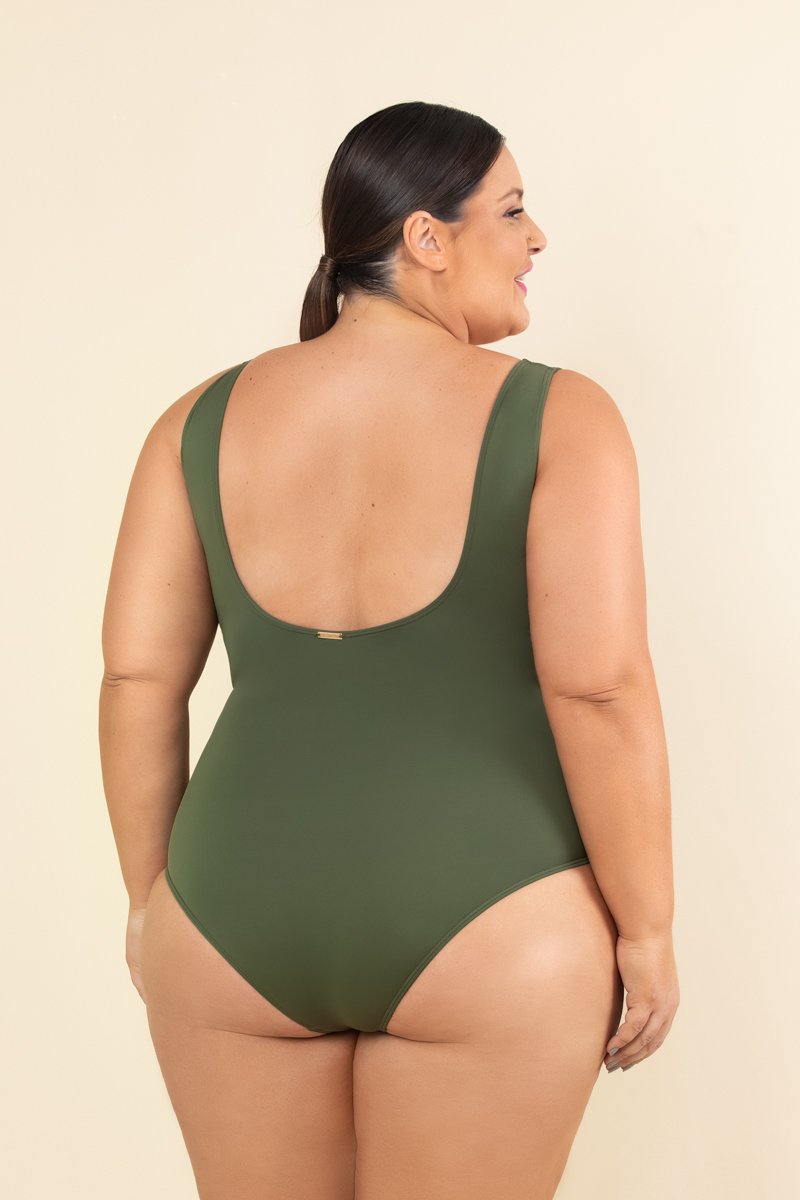 Maiô Plus Size Com Leve Decote E Faixa Com Aviamento Marinho Mardu